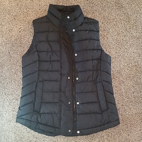 Gap Factory Puffy Vest - Picture 1 of 4